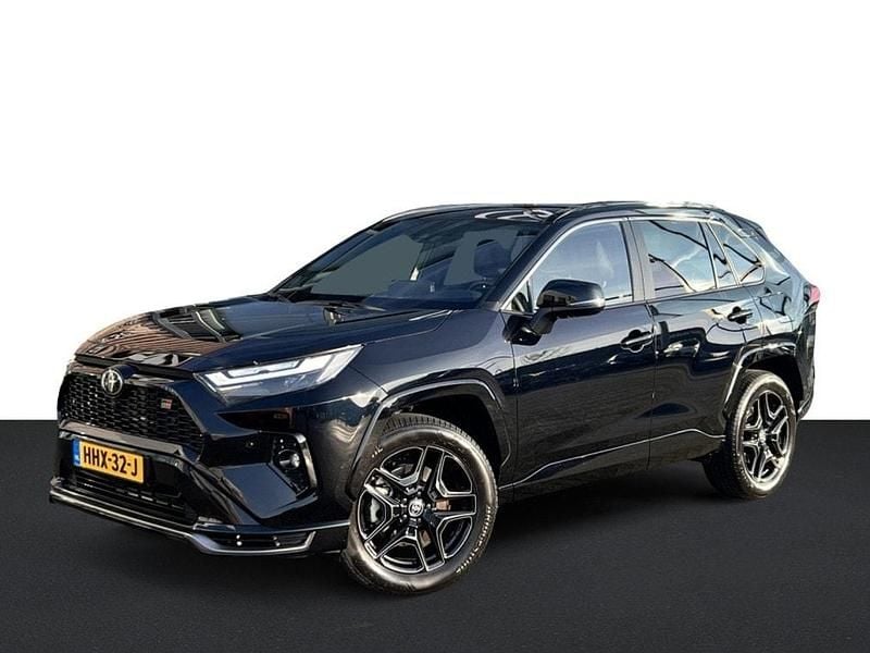 Zwart Occasion 2025 Toyota RAV4 Sport SUV | € 55.950 - Afbeelding 1/4