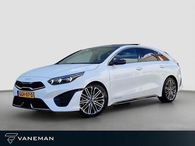 Wit Gebruikt 2024 Kia ProCeed Hatchback | € 35.940 (Eerlijke prijs) - Afbeelding 1/4