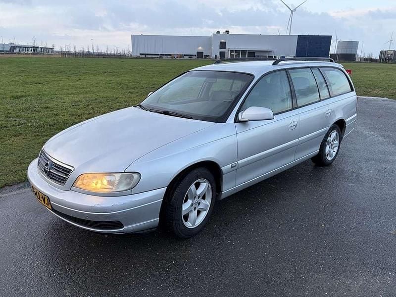 Gebruikt 2003 Opel Omega Selection Stationwagen | € 1.500 - Afbeelding 1/4