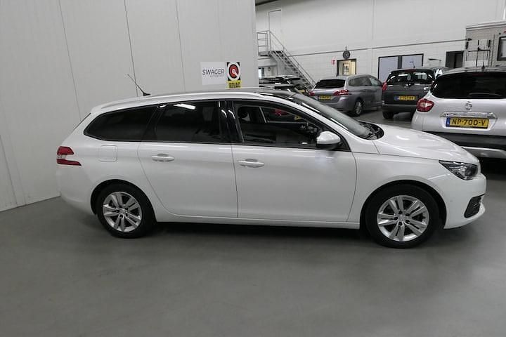 Occasion Peugeot 308 110 PK (80 kW) 2018 Wit Hatchback