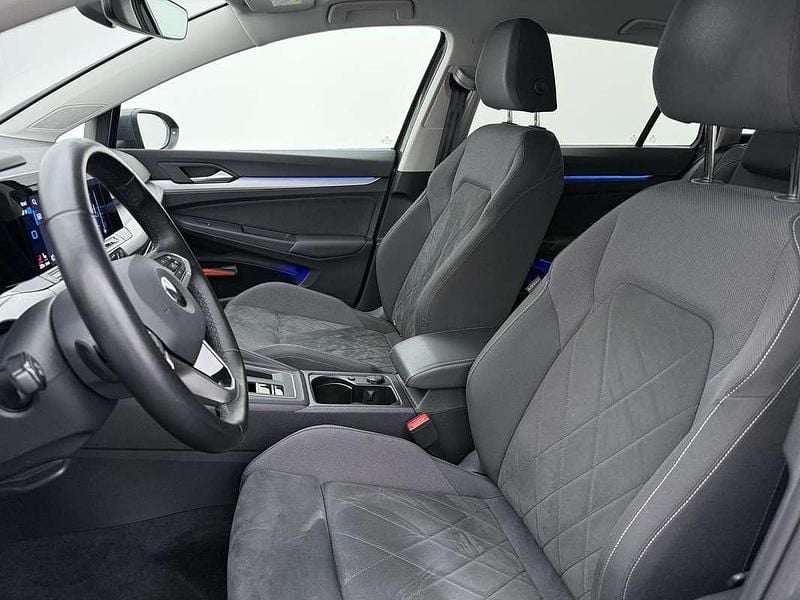 Occasion VW Golf VIII Business 110 PK (80 kW) 2023 Grijs Stationwagen