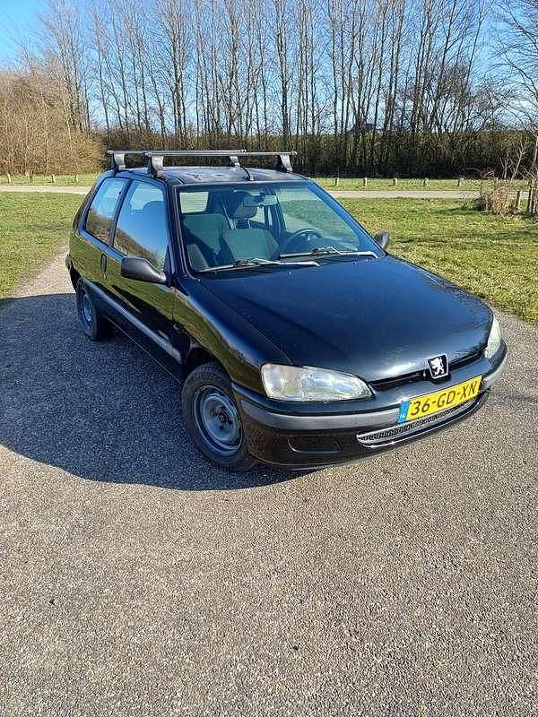 Occasion Peugeot 106 60 PK (44 kW) 2000 Zwart Hatchback