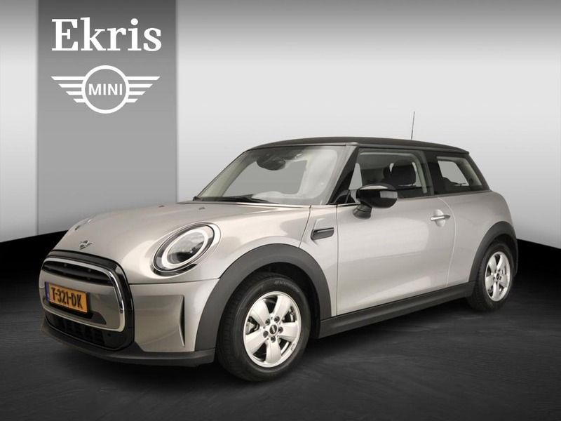 Melting silver Gebruikt 2023 Mini Cooper Hatchback | € 25.900 (Eerlijke prijs) - Afbeelding 1/4
