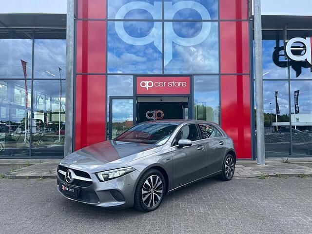 Occasion Mercedes A250 218 PK (160 kW) 2021 Grijs Hatchback