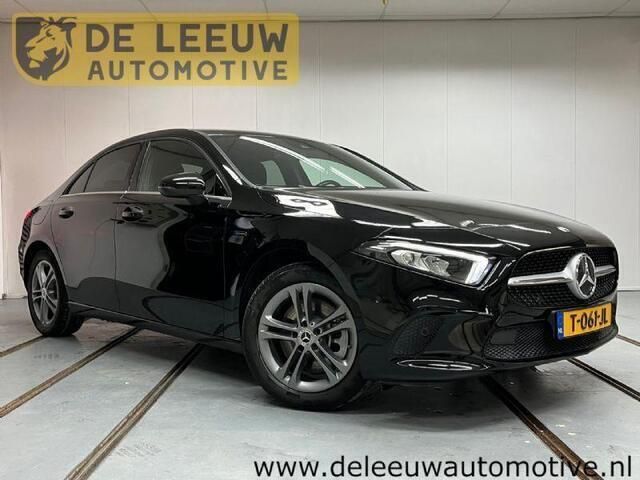 Zwart Gebruikt 2020 Mercedes A250 Sedan | € 29.750 (Iets duurder) - Afbeelding 1/4