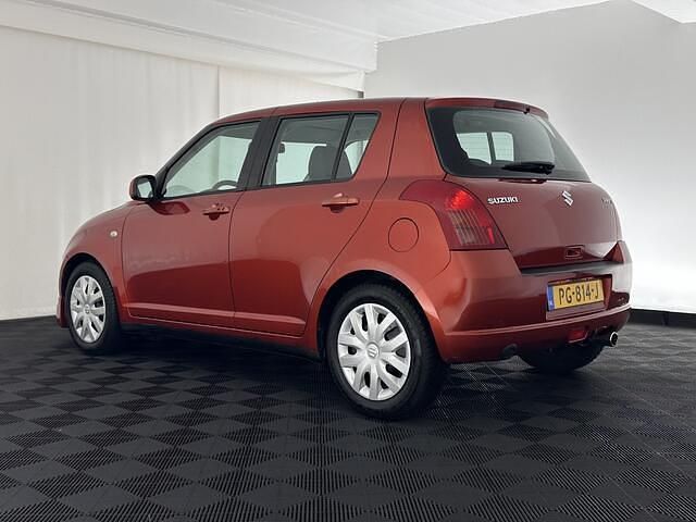 Occasion Suzuki Swift Comfort 92 PK (67 kW) 2007 Oranje (metallic) Hatchback