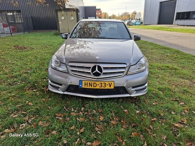 Grijs (metallic) Gebruikt 2012 Mercedes C250 Avantgarde Sedan | € 5.950 - Afbeelding 1/4