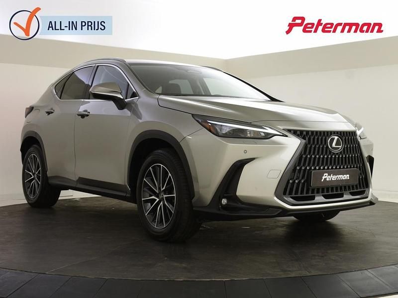 Grijs Gebruikt 2025 Lexus NX450h+ Luxury Line SUV | € 57.899 (Eerlijke prijs) - Afbeelding 1/4
