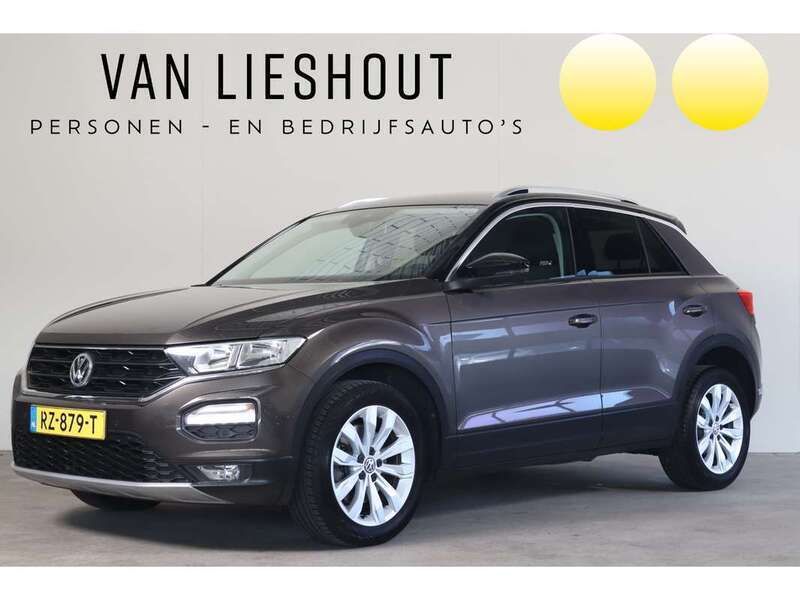 Bruin Gebruikt 2018 VW T-Roc Style SUV | € 17.900 (Eerlijke prijs) - Afbeelding 1/4
