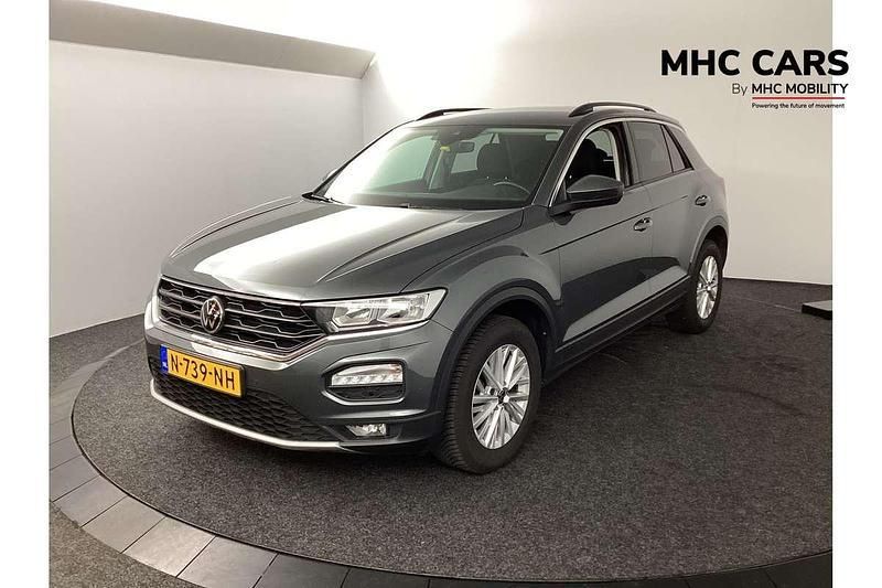 Grijs Gebruikt 2021 VW T-Roc Style SUV | € 18.300 (Goede deal) - Afbeelding 1/4