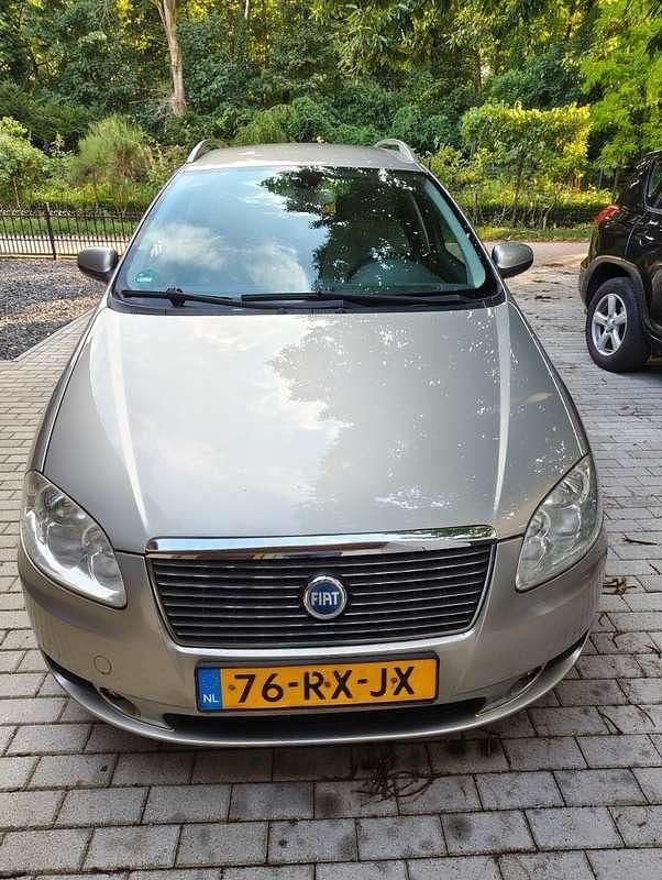 Beige Gebruikt 2005 Fiat Croma Emotion MPV | € 1.545 - Afbeelding 1/4