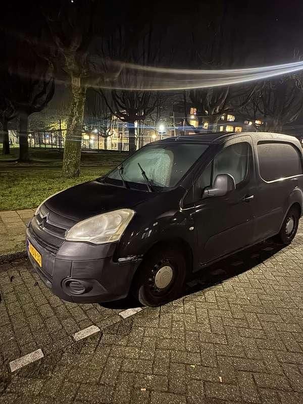 Gebruikt 2009 Citroën Berlingo MPV | € 1.000 (Goede deal) - Afbeelding 1/4
