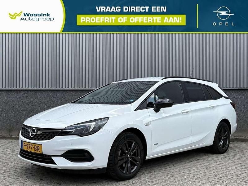 Wit Gebruikt 2022 Opel Astra Stationwagen | € 16.440 (Super prijs) - Afbeelding 1/4