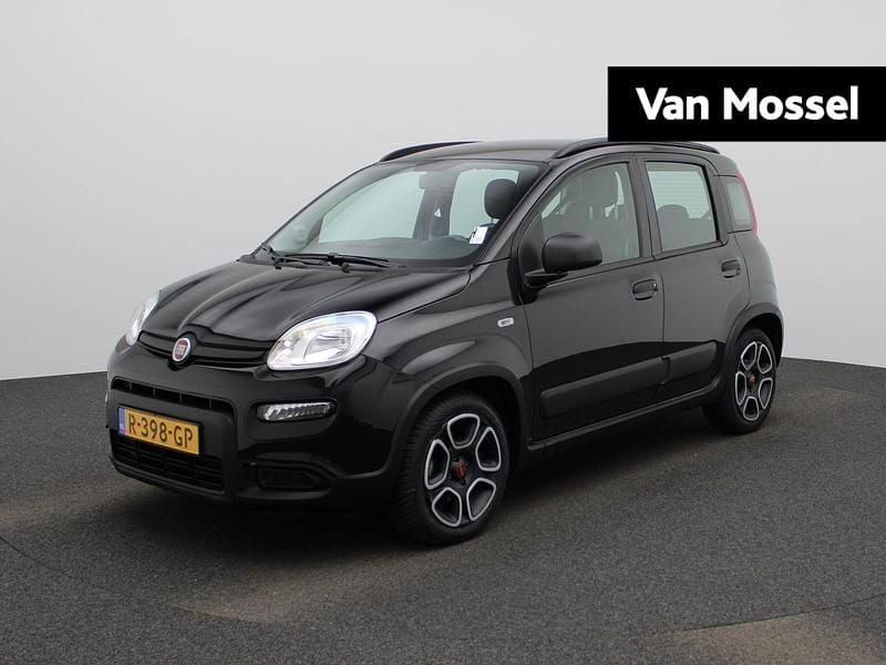 Zwart Occasion 2022 Fiat Panda City Life Hatchback | € 12.900 (Eerlijke prijs) - Afbeelding 1/4