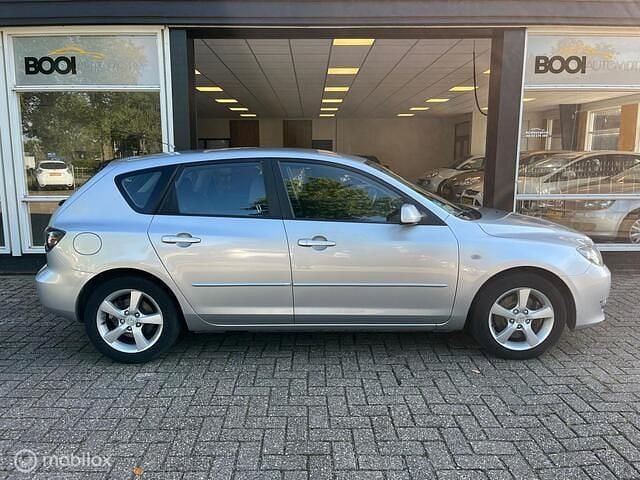 Grijs Gebruikt 2006 Mazda 3 Sedan | € 2.450 (Goede deal) - Afbeelding 1/4