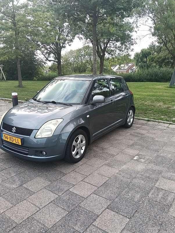 Gebruikt 2007 Suzuki Swift Snow Sedan | € 2.250 (Eerlijke prijs) - Afbeelding 1/4
