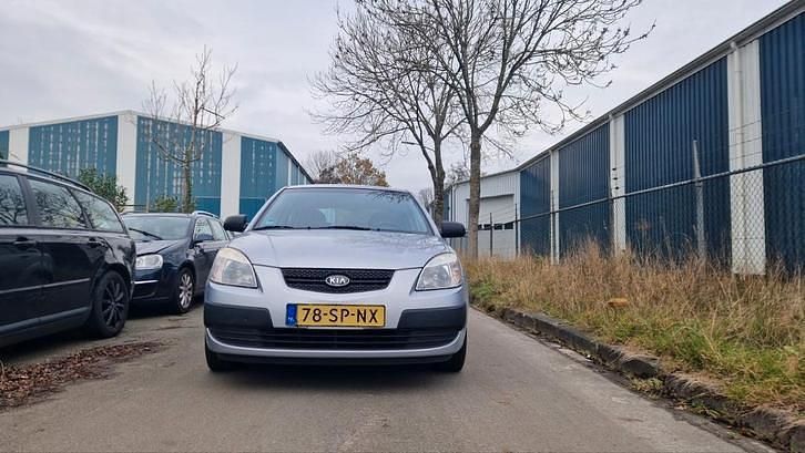 Gebruikt 2006 Kia Rio | € 2.650 (Eerlijke prijs) - Afbeelding 1/4