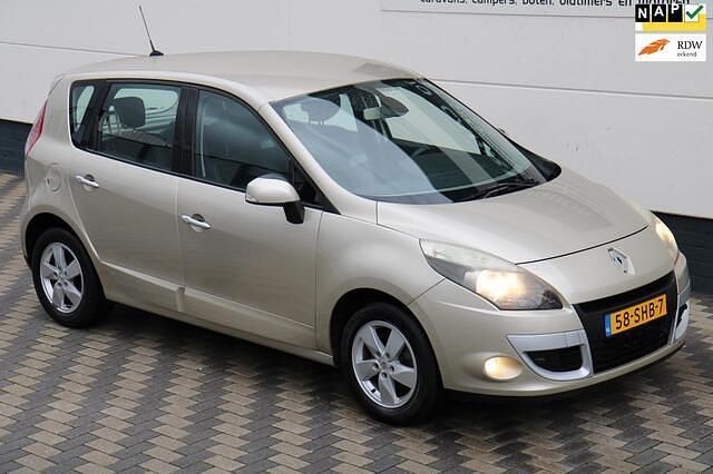 Occasion Renault Scénic III Dynamique 140 PK (102 kW) 2011 Beige MPV