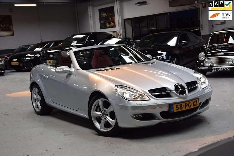 Grijs Gebruikt 2004 Mercedes SLK350 Cabriolet | € 13.800 (Eerlijke prijs) - Afbeelding 1/4
