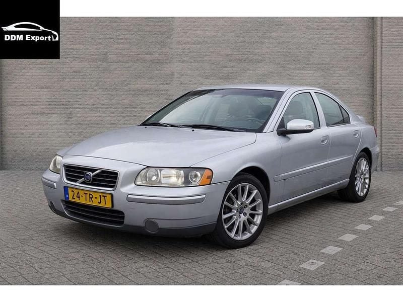 Occasion Volvo S60 Kinetic 141 PK (103 kW) 2007 Grijs Sedan