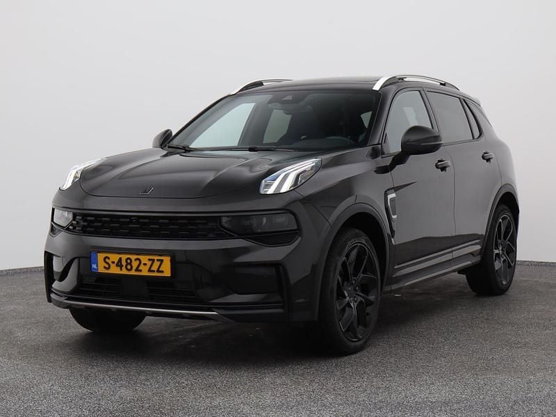 Zwart Gebruikt 2023 Lynk & Co 01 SUV | € 23.700 (Goede deal) - Afbeelding 1/4