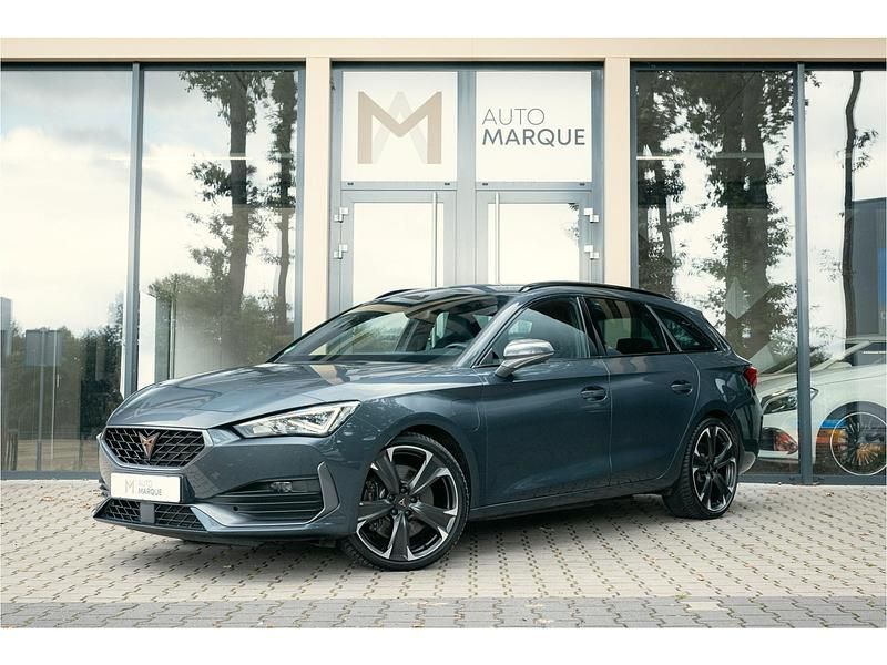 Grijs Gebruikt 2022 Cupra Leon VZ Stationwagen | € 25.250 (Goede deal) - Afbeelding 1/4