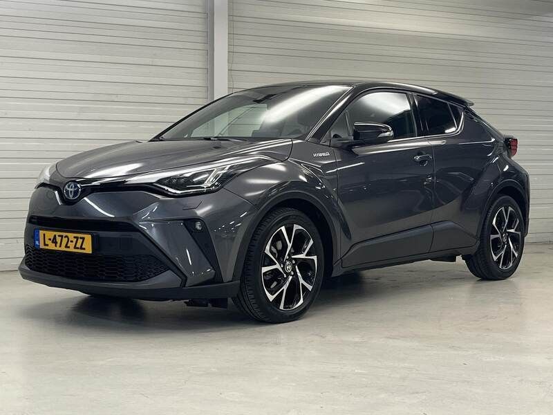 Grijs Gebruikt 2021 Toyota C-HR Business Edition SUV | € 25.930 (Eerlijke prijs) - Afbeelding 1/4