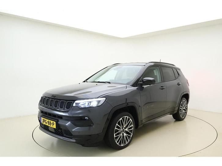 Gebruikt 2024 Jeep Compass SUV | € 33.645 (Duur) - Afbeelding 1/4