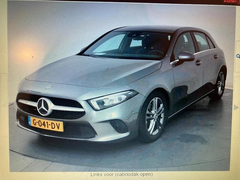 Grijs (metallic) Occasion 2019 Mercedes A160 Advantage Hatchback | € 16.999 (Goede deal) - Afbeelding 1/4
