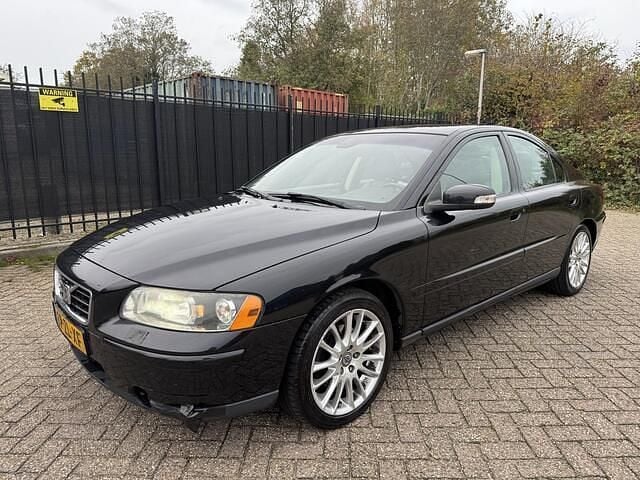 Zwart Gebruikt 2008 Volvo S60 Sedan | € 1.950 (Goede deal) - Afbeelding 1/4