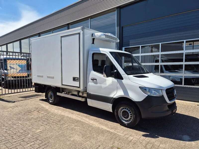 Wit Gebruikt 2022 Mercedes Sprinter Van | € 46.950 - Afbeelding 1/4