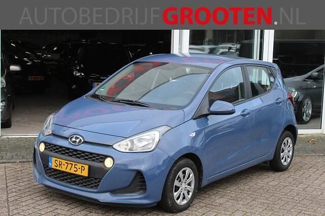 Blauw Gebruikt 2018 Hyundai i10 Comfort Hatchback | € 8.888 (Eerlijke prijs) - Afbeelding 1/4