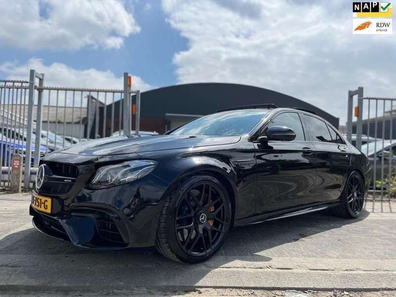 Zwart Gebruikt 2017 Mercedes E63 AMG Premium Plus Sedan | € 79.950 (Iets duurder) - Afbeelding 1/4