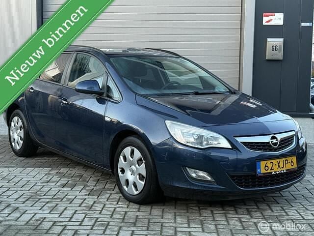 Occasion Opel Astra Edition 95 PK (69 kW) 2012 Blauw Stationwagen