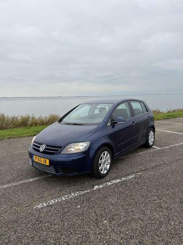 Blauw Gebruikt 2006 VW Golf Plus MPV | € 3.950 (Eerlijke prijs) - Afbeelding 1/4
