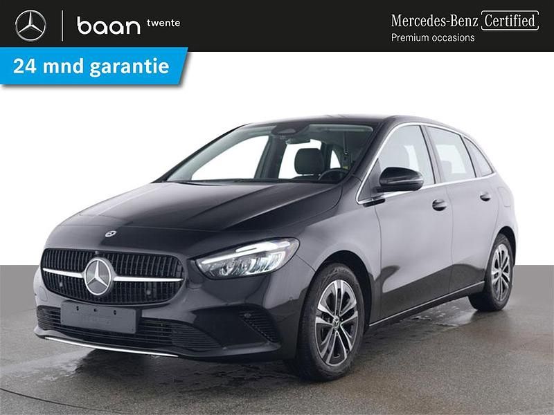 Zwart Occasion 2025 Mercedes B250e Business MPV | € 42.400 (Duur) - Afbeelding 1/4