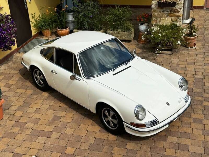 Withellelfenbein Gebruikt 1969 Porsche 911 Coupé | € 89.911 - Afbeelding 1/4