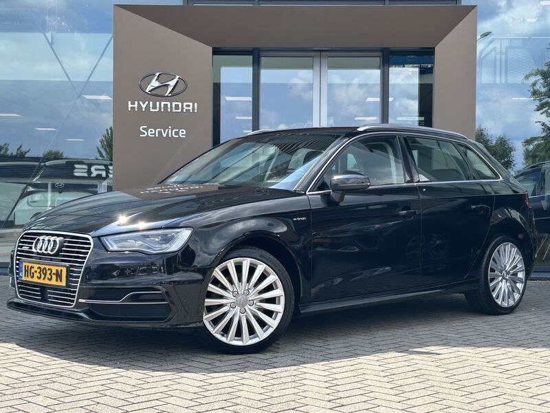 Zwart Gebruikt 2015 Audi A3 Ambition Hatchback | € 10.900 (Super prijs) - Afbeelding 1/4