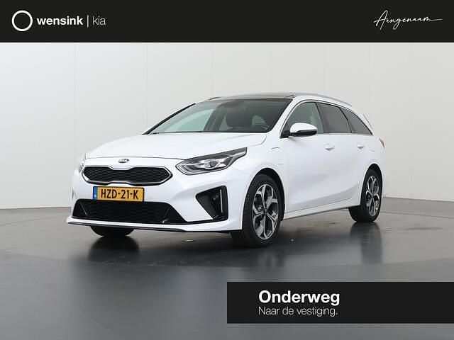 Wit Gebruikt 2021 Kia Ceed Sportswagon Stationwagen | € 22.835 (Iets duurder) - Afbeelding 1/4