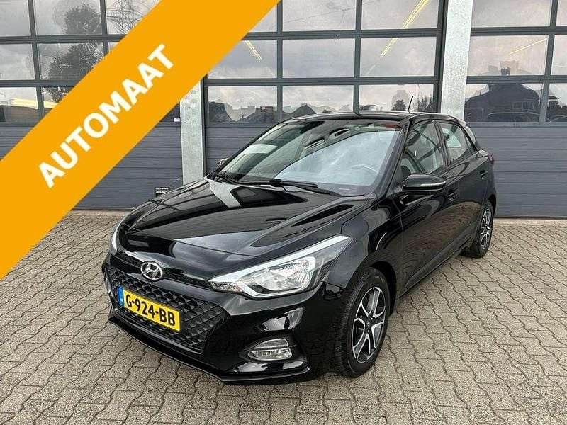 Zwart Occasion 2019 Hyundai i20 Comfort Hatchback | € 16.835 (Eerlijke prijs) - Afbeelding 1/4
