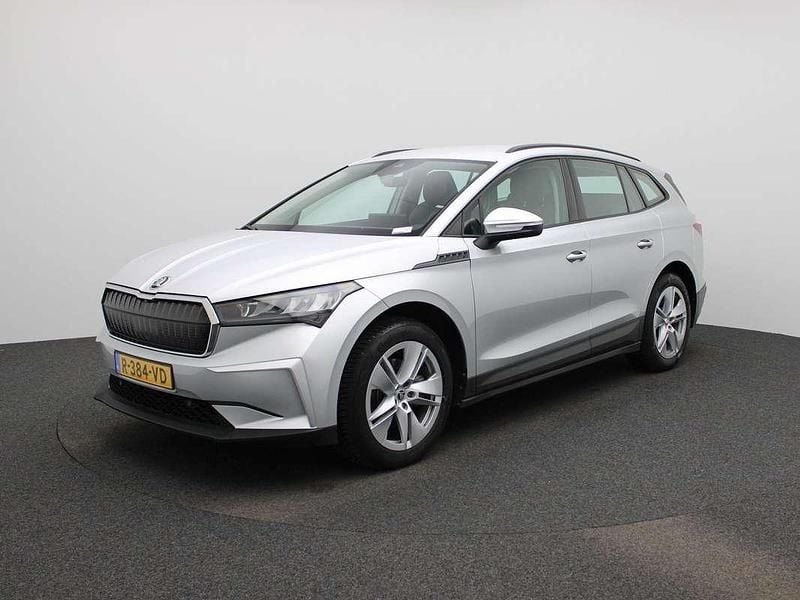 Grijs Gebruikt 2022 Skoda Enyaq iV SUV | € 23.900 (Goede deal) - Afbeelding 1/4