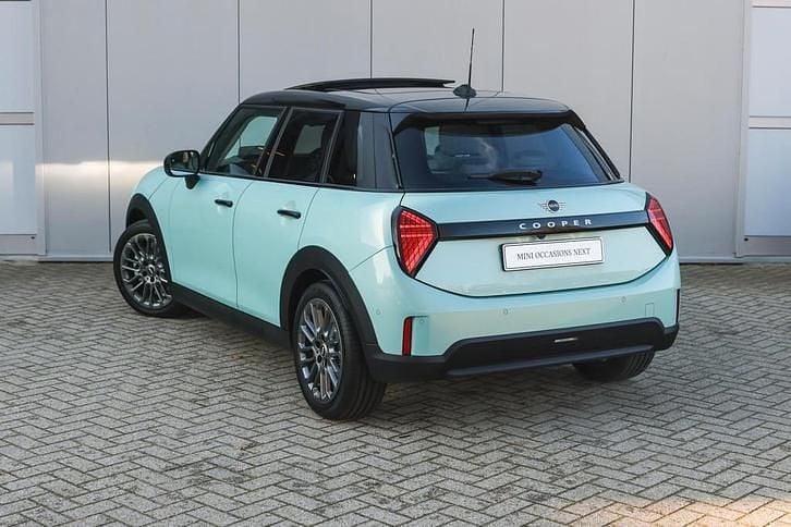 Nieuw Mini Cooper Classic 114 kW (156 PK) 2025 Hatchback