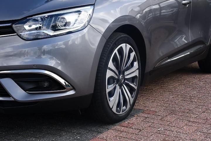Occasion Renault Scénic IV Business 116 PK (85 kW) 2021 Grijs MPV