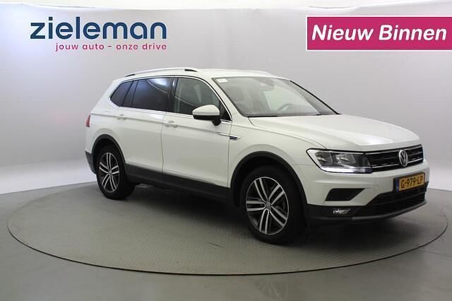 Wit Gebruikt 2019 VW Tiguan Comfortline SUV | € 22.845 (Iets duurder) - Afbeelding 1/4
