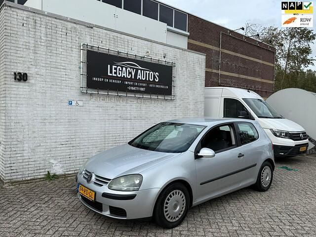 Grijs Gebruikt 2005 VW Golf IV Hatchback | € 949 (Goede deal) - Afbeelding 1/4