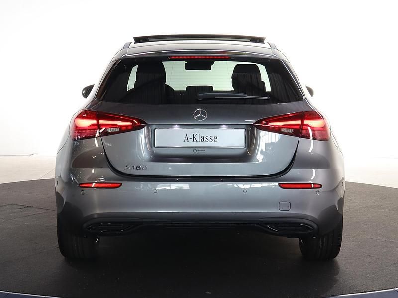 Occasion Mercedes A180 Luxury 136 PK (100 kW) 2025 Grijs Hatchback