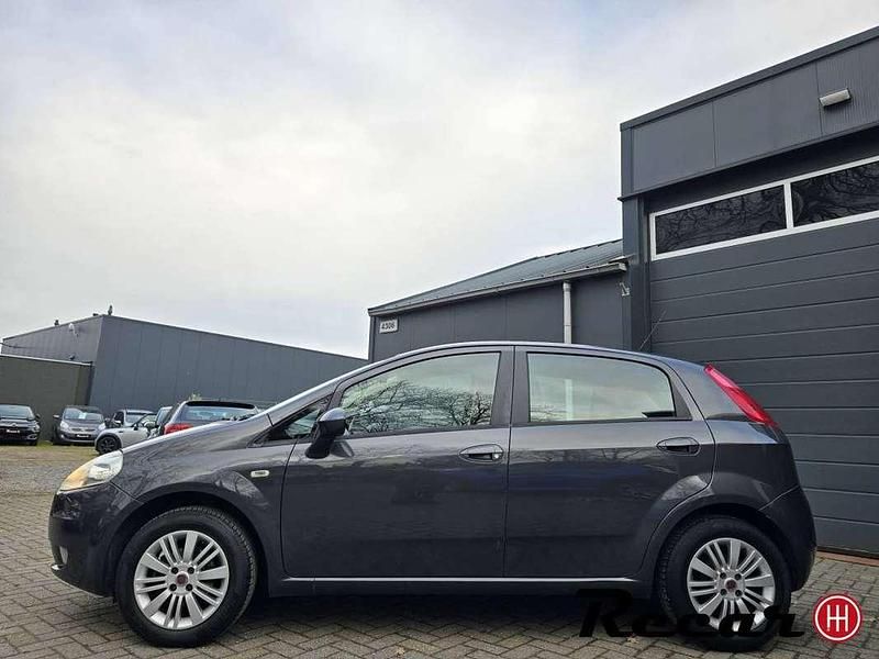 Occasion Fiat Grande Punto Lusso 77 PK (56 kW) 2009 Grijs Hatchback