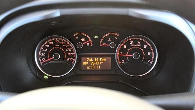 Occasion Fiat Doblò Trekking 105 PK (77 kW) 2023 Grijs (metallic) MPV