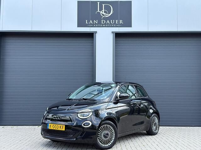 Zwart Gebruikt 2020 Fiat 500e Icon Hatchback | € 17.900 (Duur) - Afbeelding 1/4