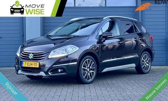 Bruin (metallic) Gebruikt 2014 Suzuki SX4 SUV | € 14.950 (Iets duurder) - Afbeelding 1/4